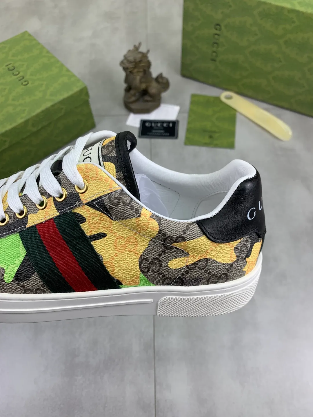 Men's Men's Shoes P420 💰[New Style] 🆘 The latest model from Gucci's official website🎁Classic casual and fashionable men's shoes👟Hot style💥Simple and elegant style, exclusive for trendy men. Unique latest brand elements from the official website👑Gucci original decoration, fashionable and generous, made of original soft calfskin fabric➕Comfortable soft sheepskin lining ✅The official website specifies wear-resistant rubber outsole_full of elasticity, classic model taken in real life🎬Color: 2️⃣colors available😍Number: 38-44